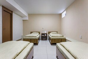 Basic-Vierbettzimmer