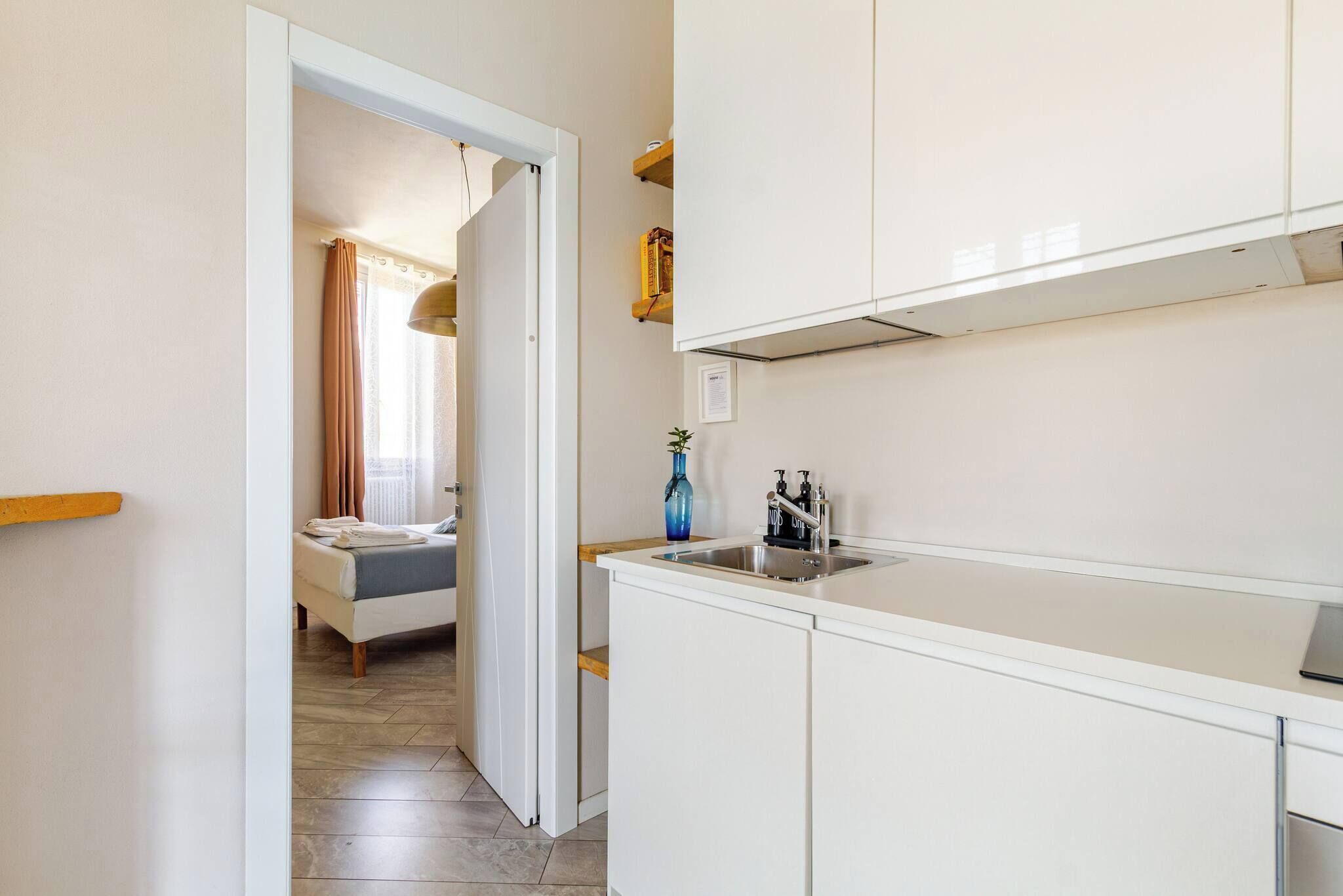 Condo, 1 phòng ngủ | Bếp riêng