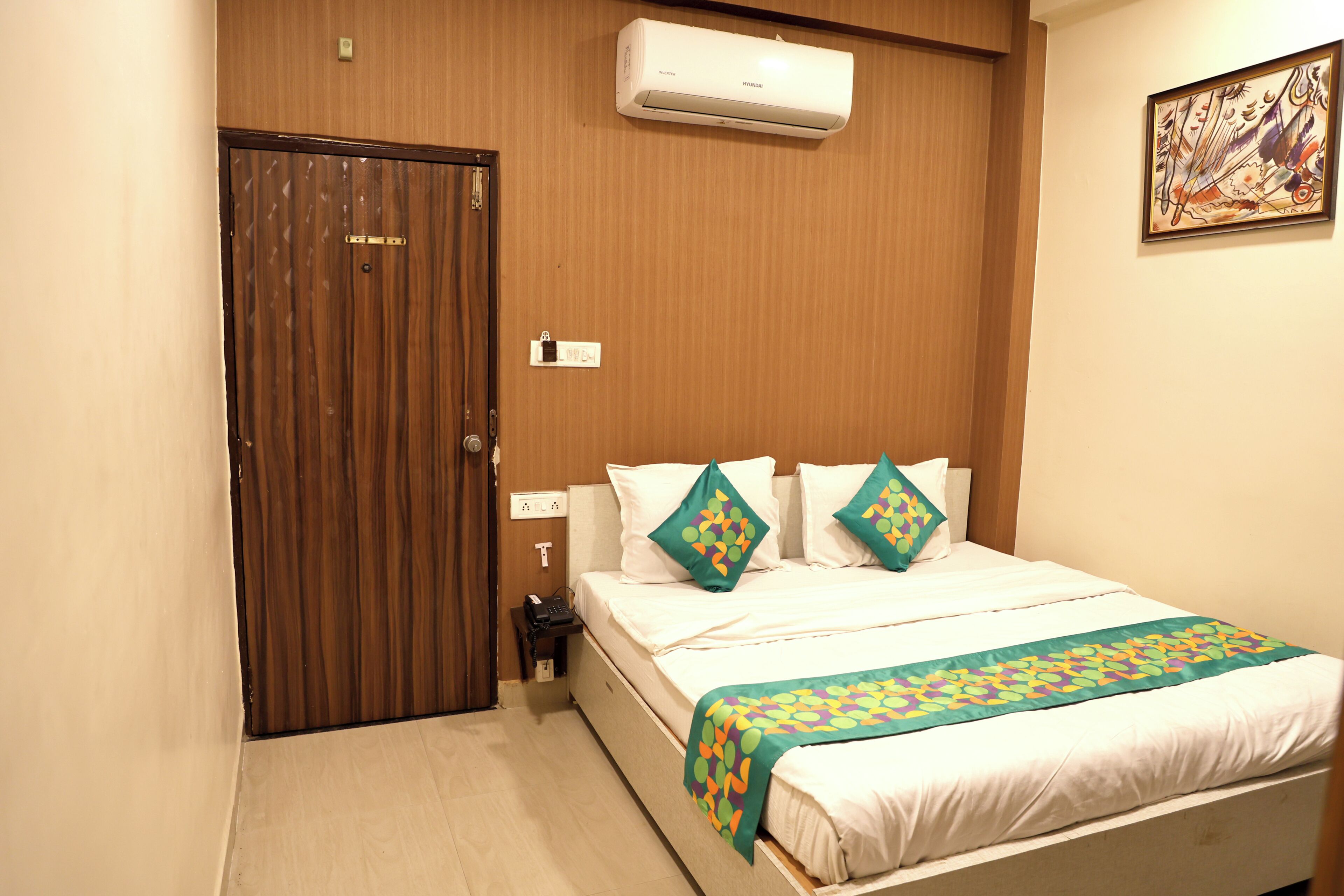 Standard Room | Desk, free WiFi, bed sheets, wheelchair access