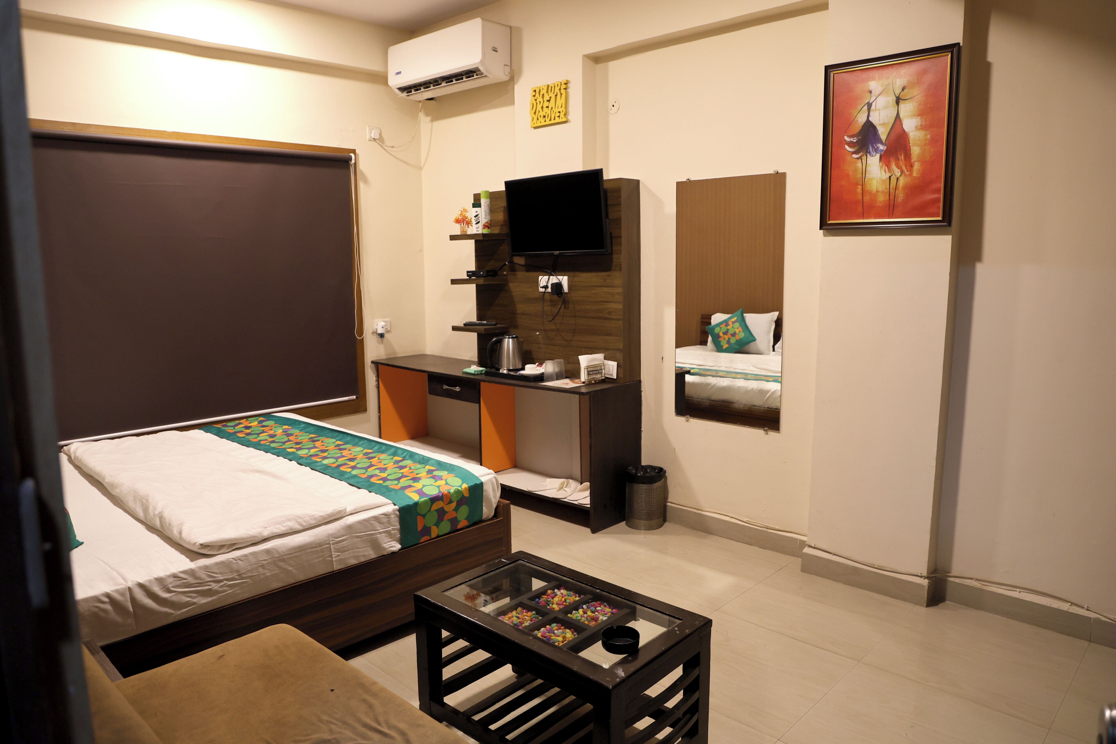 Elite Room | Desk, free WiFi, bed sheets, wheelchair access
