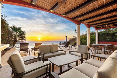 Casa Dos Delfines | Ocean Views & Covered Terraces