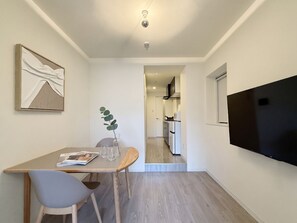 Apartamento Business | Tabla de planchar con plancha y wifi gratis