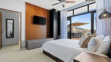 4 bedrooms, in-room safe, iron/ironing board, free WiFi