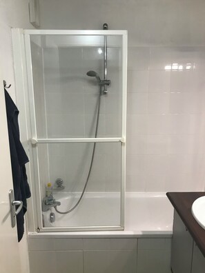 Bathroom - Le Teich apartment near the beach (Le Teich)