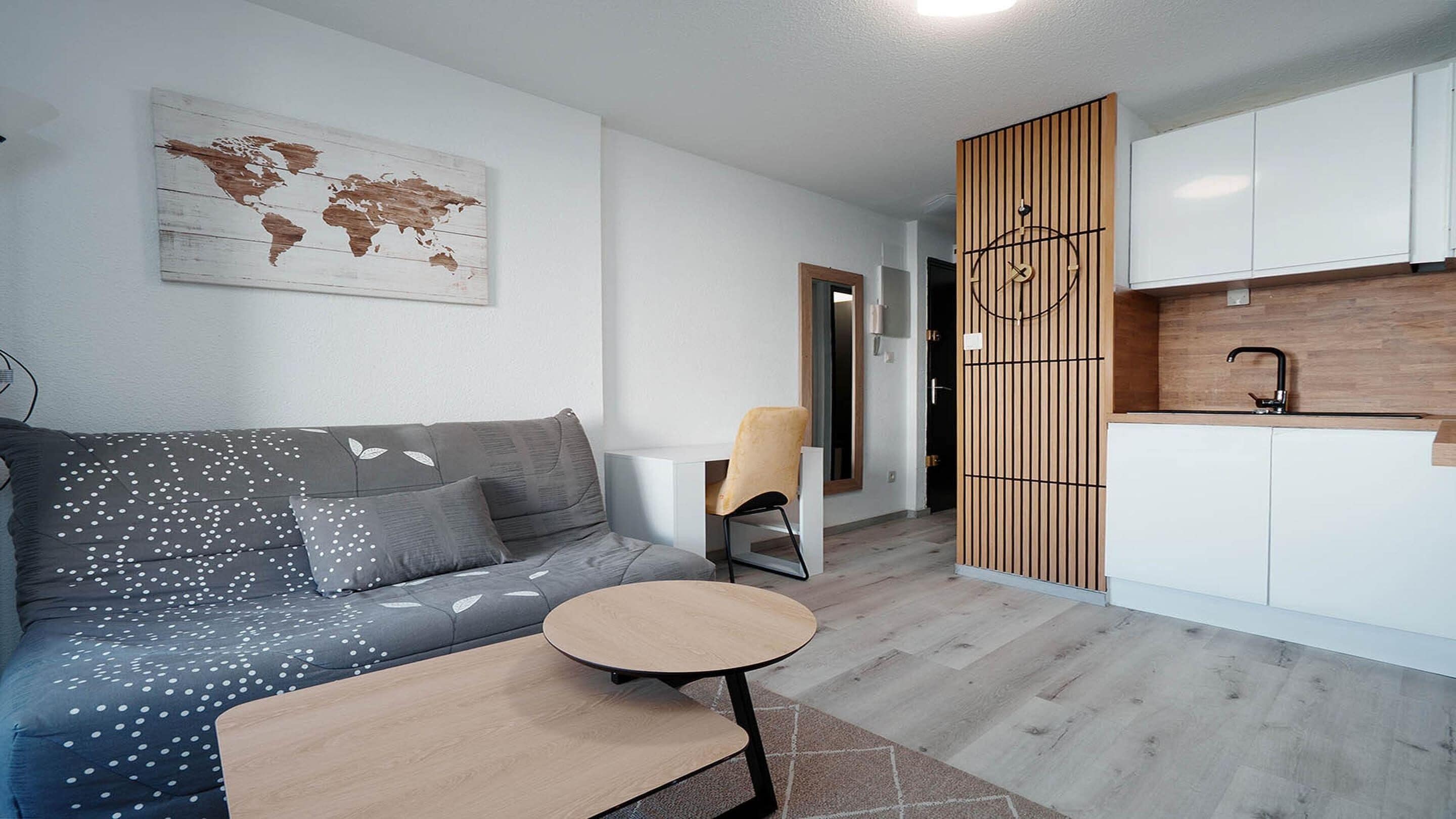 Apartment | Living area