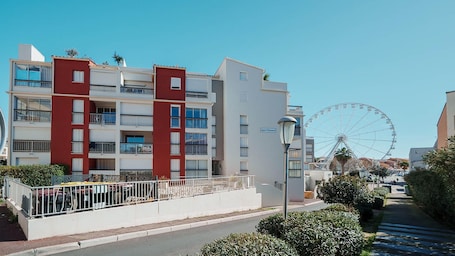 Sophisticated Retreat Near the Sea, Agde