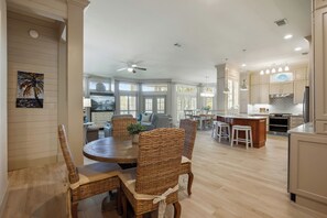 Interior - "Tivoli Palms" New Reno! Sandestin, Golf Cart, Pool, Golf Course, Beach (Miramar Beach)