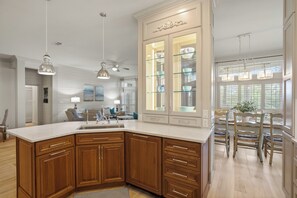 Interior - "Tivoli Palms" New Reno! Sandestin, Golf Cart, Pool, Golf Course, Beach (Miramar Beach)