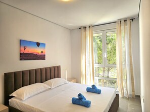 2 habitaciones, tabla de planchar con plancha y wifi gratis 
