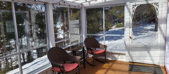 Superb cottage with view and privileged access to Preissac Lake - Pets allowed