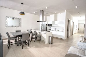 House - Beachfront 1BR High-floor Panoramic Views (Puerto Peñasco)