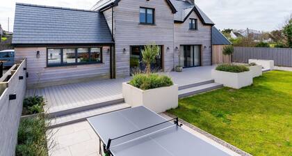 Spacious Countryside Home Yoga Studio