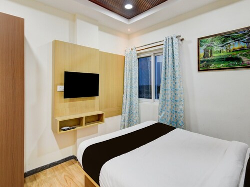 Deluxekrishna Hotel