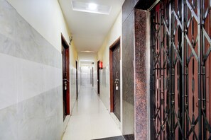 House | Interior - Deluxesri Vinayaka Luxury Rooms (Hyderabad)