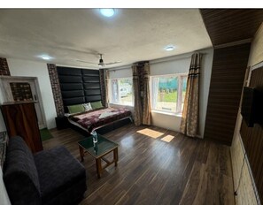 Room - Gulmarg Gateway Srinagar Tangmarg Rd (Baramula)