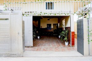 House | Reception - Super Hotel O Sudhowala (Vikasnagar)
