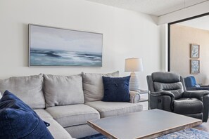 TV - Bluewater 1205 by Liquid Life (Orange Beach)