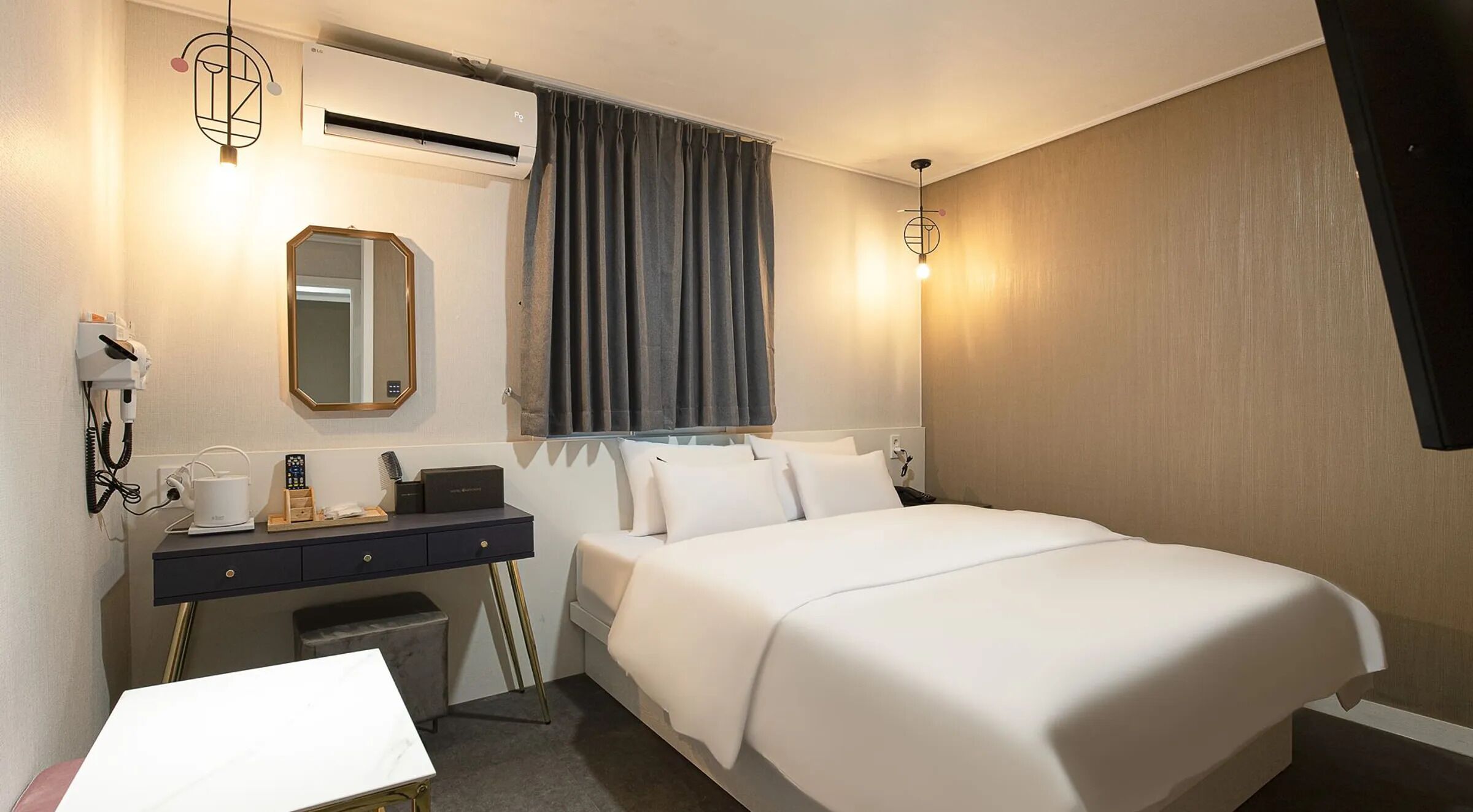 Standard Double Room, 1 King Bed, City View