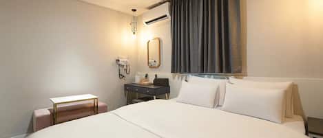 Standard Double Room, 1 King Bed, City View