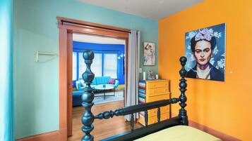 Iron/ironing board, travel crib, free WiFi, bed sheets