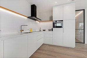 Coffee/tea maker, fridge, microwave, oven - 2 bedroom accommodation in Sint Idesbald (Sint Idesbald)