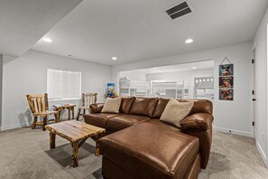 Interior - Moose Mgmt at Coyote Ridge 1796 (Heber City)