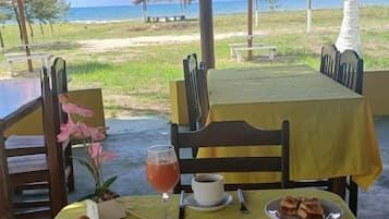 Café da manhã continental grátis todos os dias
