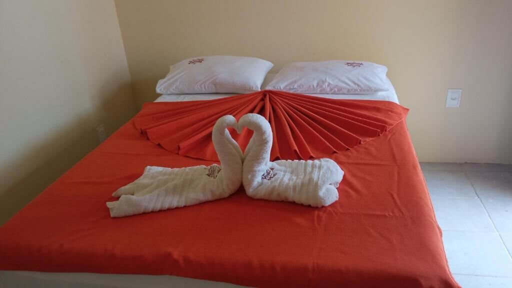 Minibar, free WiFi, bed sheets
