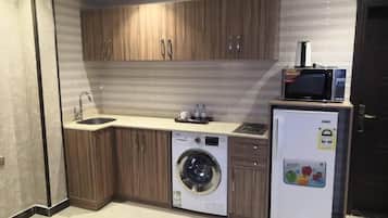 Comfort Apartment, Patio | Private kitchen