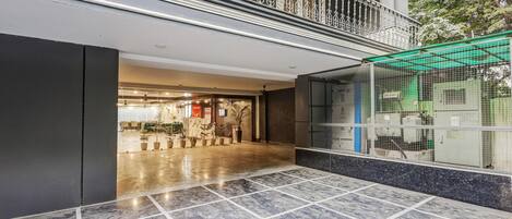 House | Reception