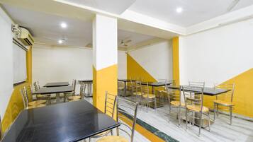 House | Tempat makan