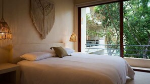 3 bedrooms, iron/ironing board, WiFi, bed sheets - 3BR Jungle Escape with luxe plunge Pool- Holistika (Tulum)