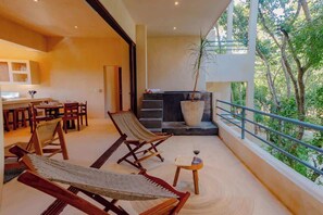 Outdoor dining - 3BR Jungle Escape with luxe plunge Pool- Holistika (Tulum)