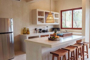 Fridge, microwave, oven, stovetop - Modern ground-level 3BR Retreat with Private Pool (Tulum)