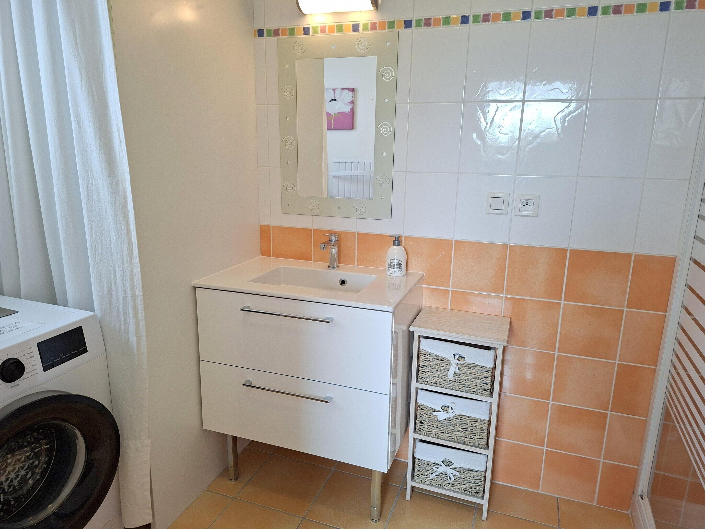 House | Bilik Mandi