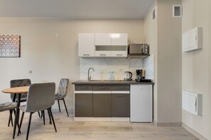 Comfort Apartment | Private kitchen - Mostek 246 - Grey by Grand Apartments (Gdańsk)