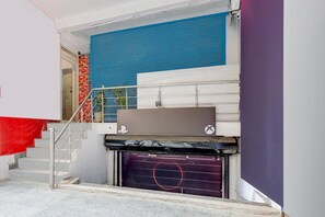 House | Reception - Deluxeaakarshan Residency (New Delhi)
