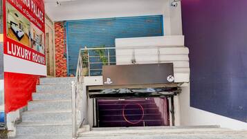 House | Reception