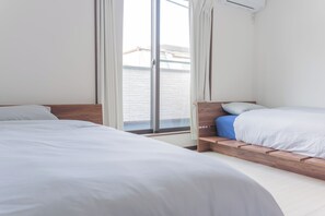 4 chambres, fer et planche à repasser, Wi-Fi, draps fournis