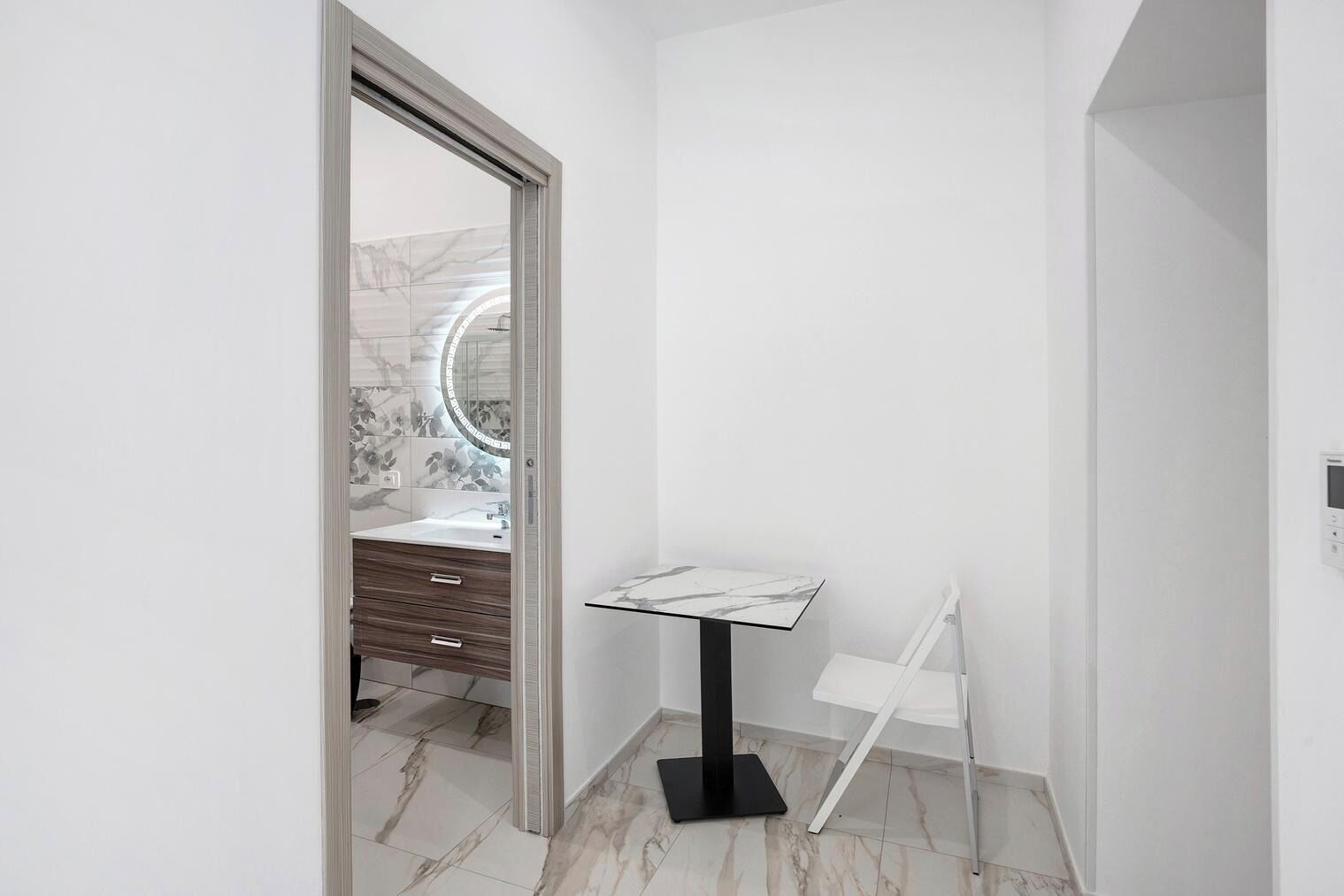 Tripla Standard, 1 camera da letto, bagno privato, vista giardino | Tende oscuranti, insonorizzazione, ferro/asse da stiro, Wi-Fi gratuito