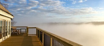 The Vineyard House at 12 Ridges Vineyard, breathtaking views