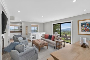 Smart TV, fireplace, offices