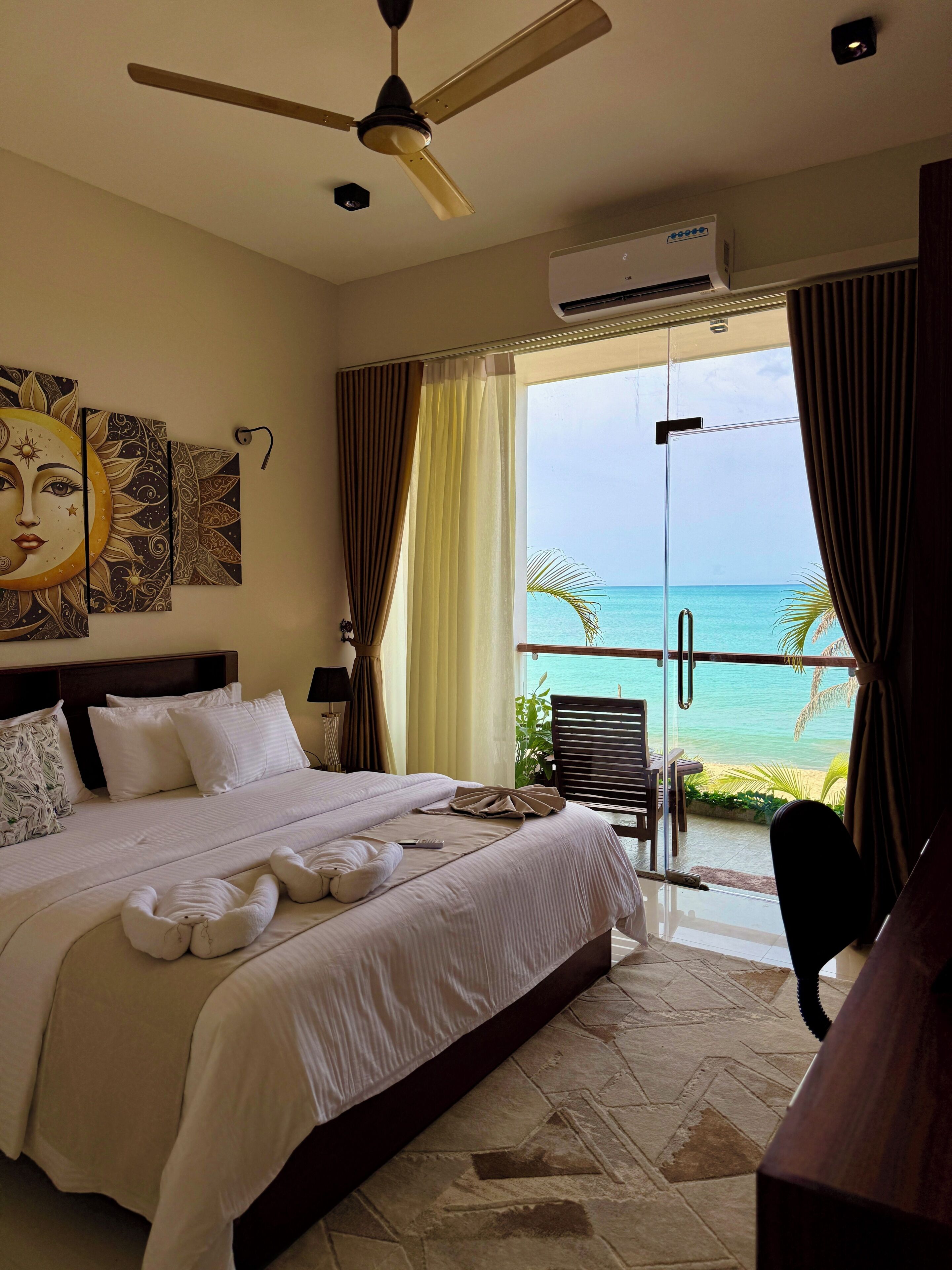 Deluxe Double Room, Balcony, Sea View | Desk, laptop workspace, WiFi