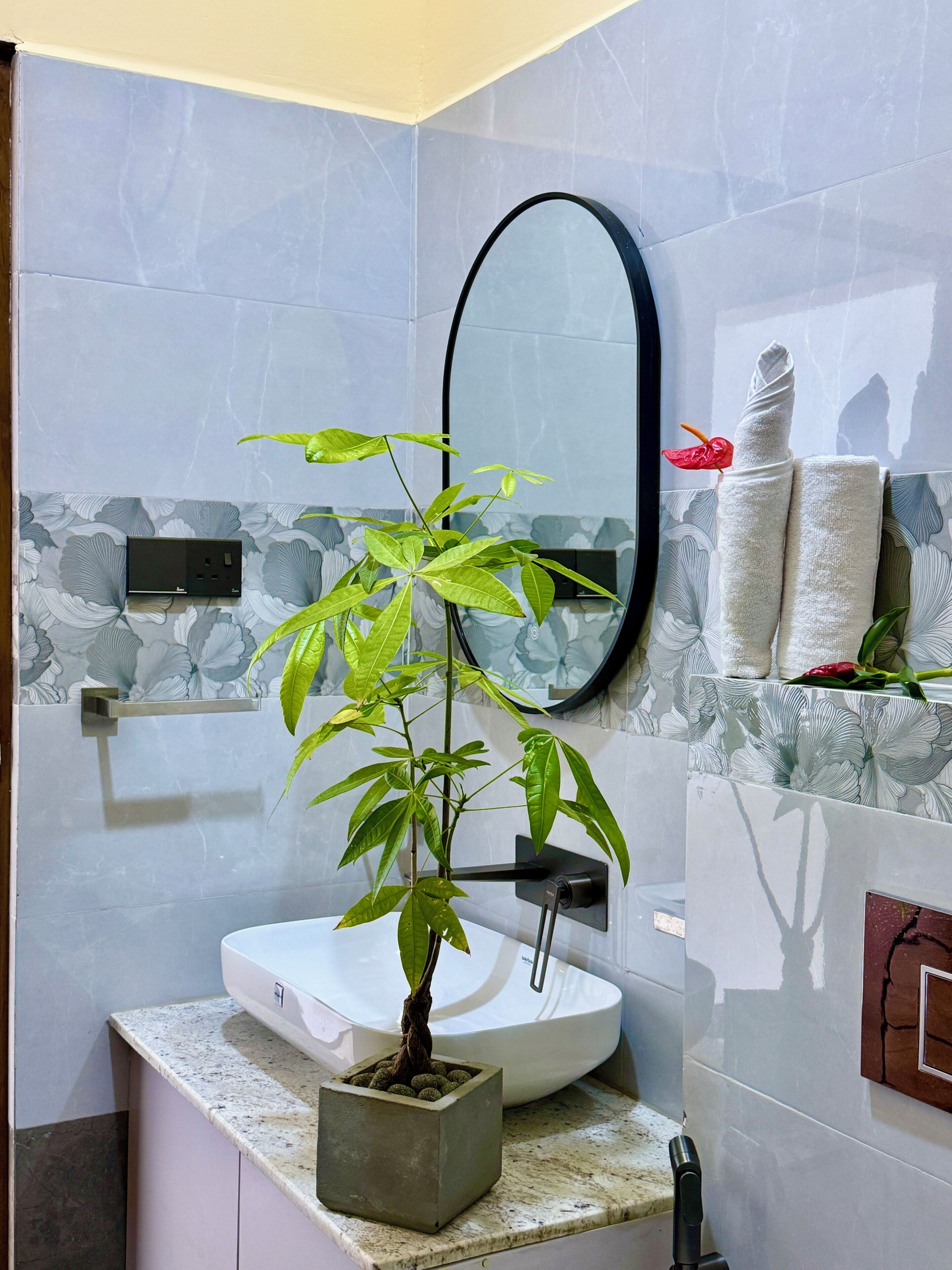 Deluxe Double Room, Balcony, Sea View | Bathroom | Shower, free toiletries, towels, soap
