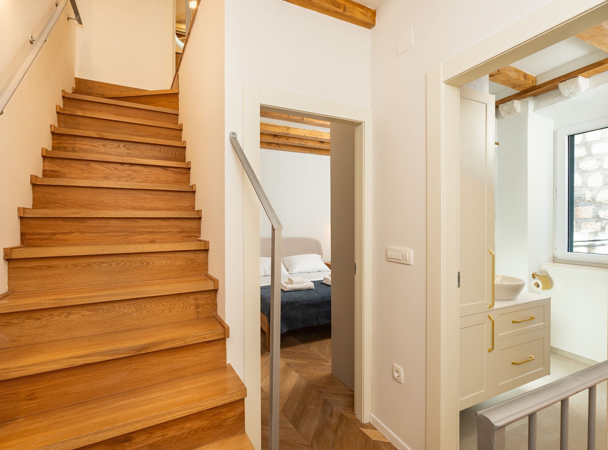 Villa (Three bedroom villa in Old Town) | Staircase