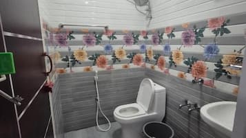 Double Room | Bathroom