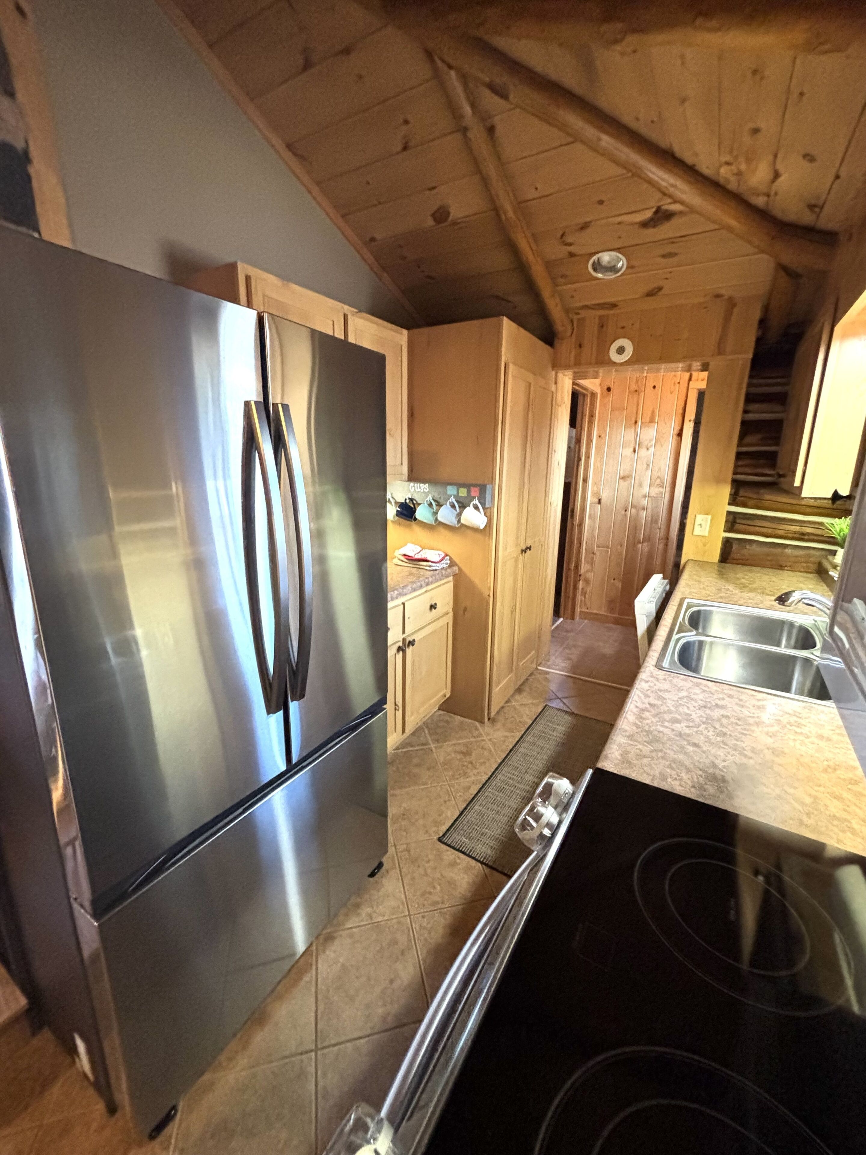 House, 3 Bedrooms | Private kitchen