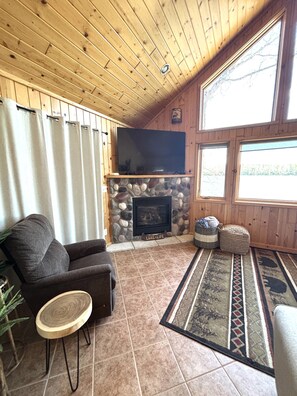 Casa, 3 habitaciones | Área de sala de estar