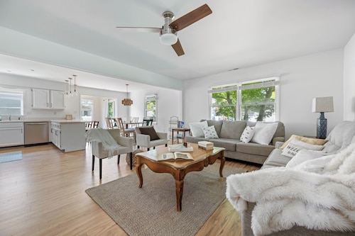 RENOVATED COTTAGE IN POOL/TENNIS CMMTY-22 Windmill Ln Ocean View, DE
