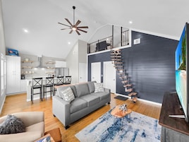 House, 2 Bedrooms | Living area
